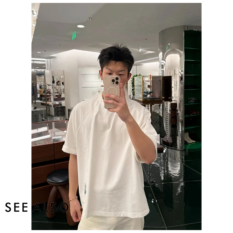 SEE ALSO『百灵达小鲨鱼』老钱三角极简水洗廓形百搭T恤短袖SA094