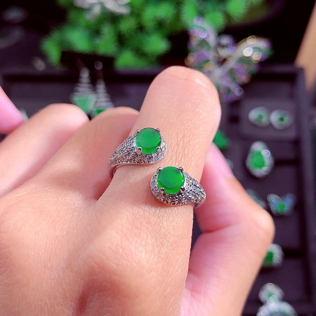 颈饰未镶嵌翡翠天然