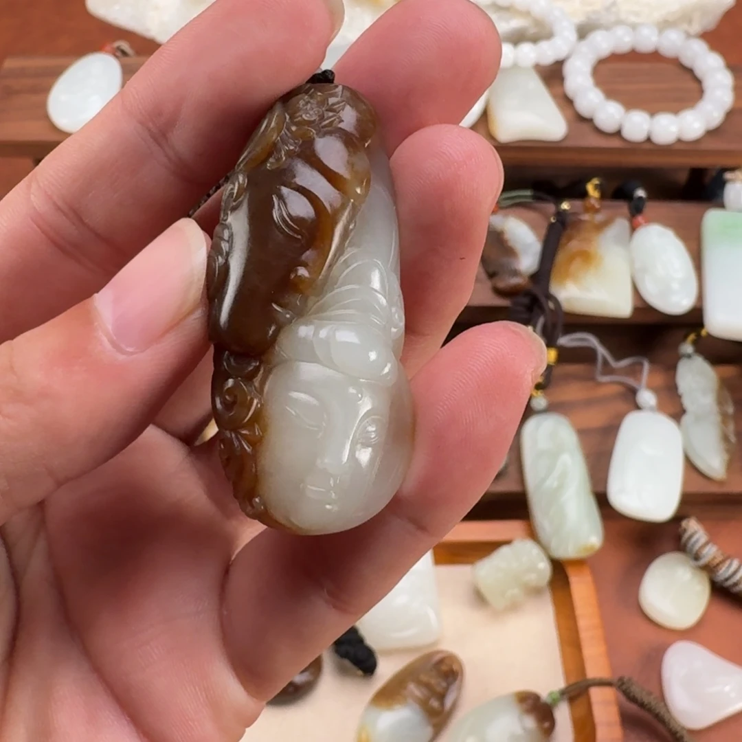 海***哥颈饰未镶嵌和田玉（糖玉）