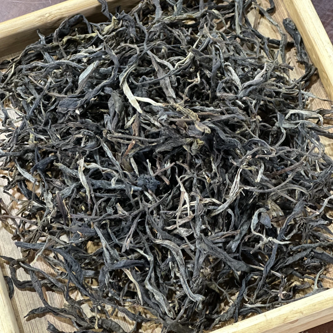 2025年白虎山头春古树普洱茶生茶散茶500克/份