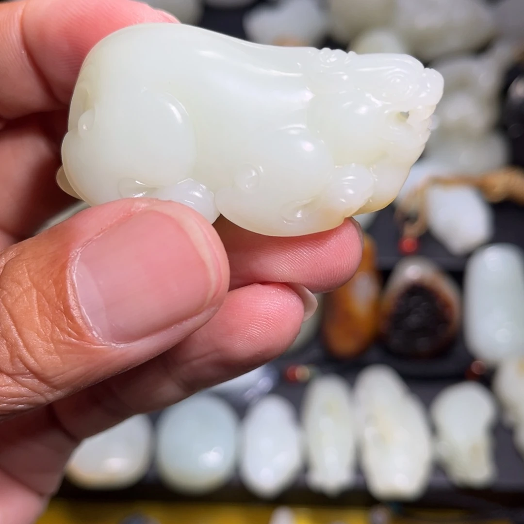 和田玉颈饰未镶嵌浴**生