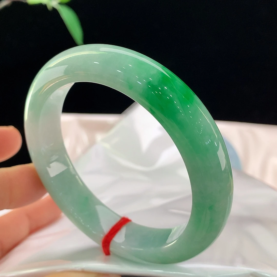 翡翠未镶嵌手镯0002