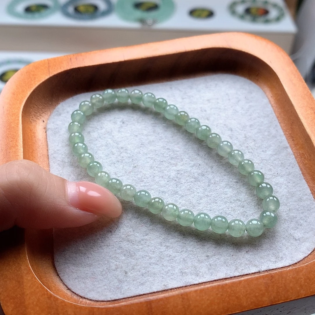 呆***呆翡翠未镶嵌手串油青5.0