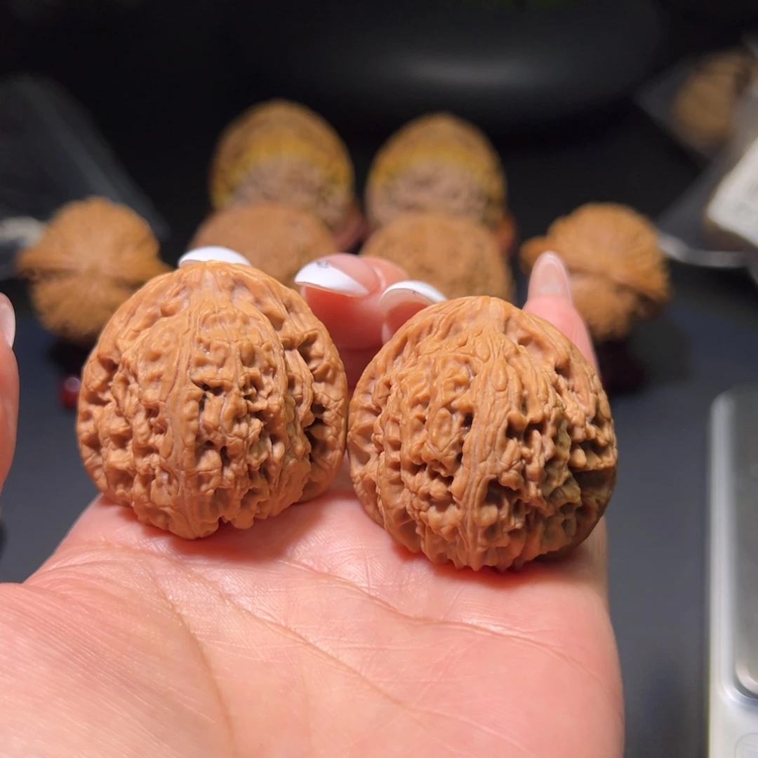 文玩核桃吊坠南疆石99