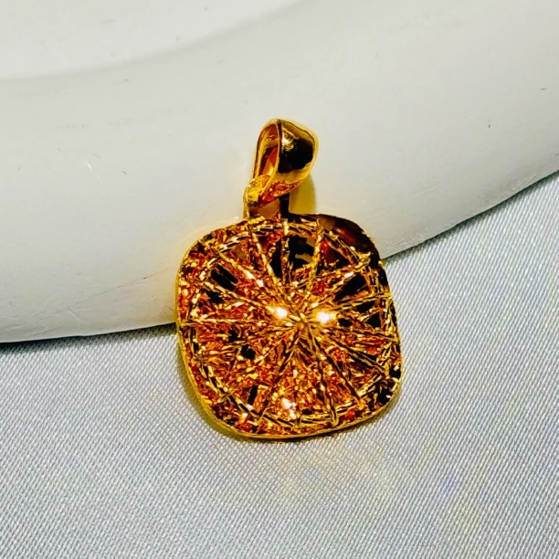 黄金足金999时尚拉丝小方糖吊坠