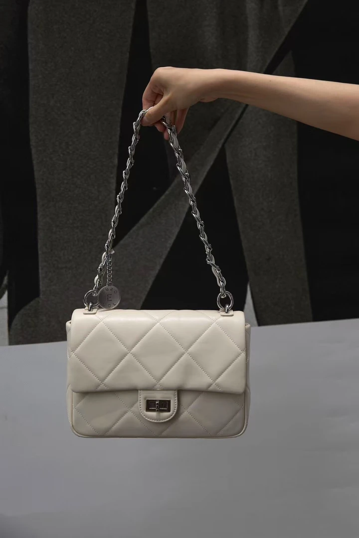 (特价）女士真皮单肩斜挎包