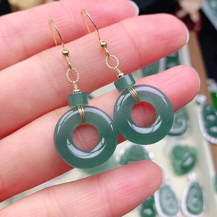 颈饰未镶嵌翡翠吊坠