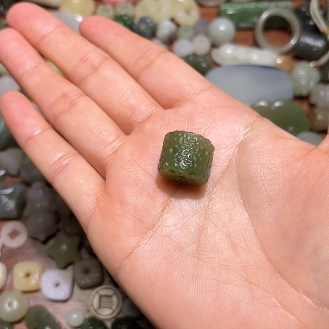 和田玉珠宝半成品未镶嵌乱*叉