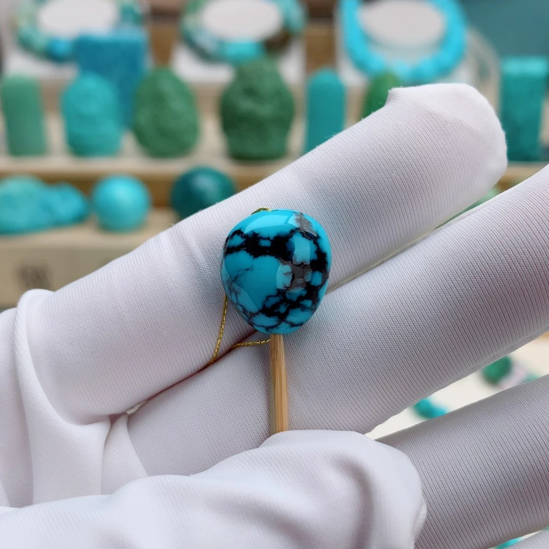 绿松石未镶嵌挂件