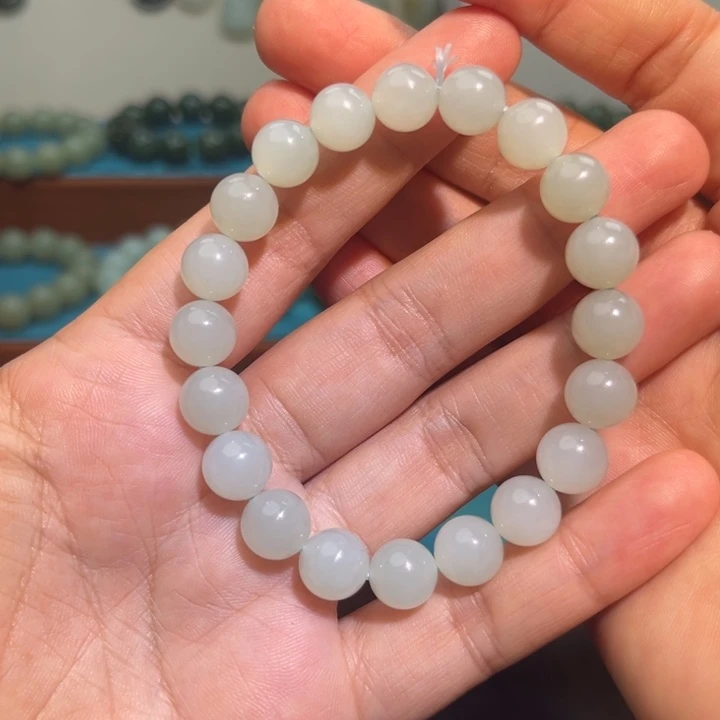 和田玉未镶嵌手链卡10