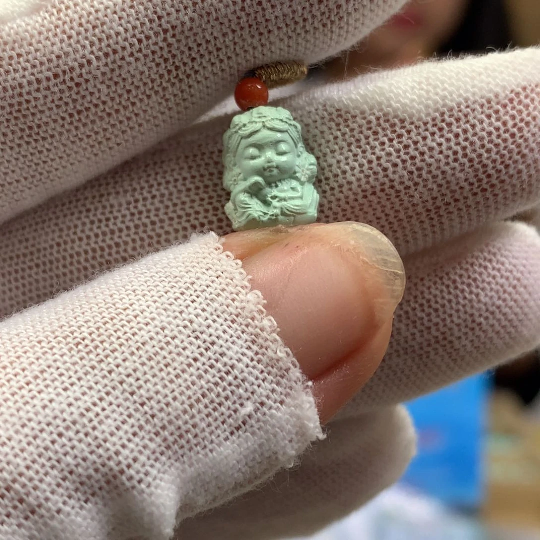 绿松石未镶嵌挂件