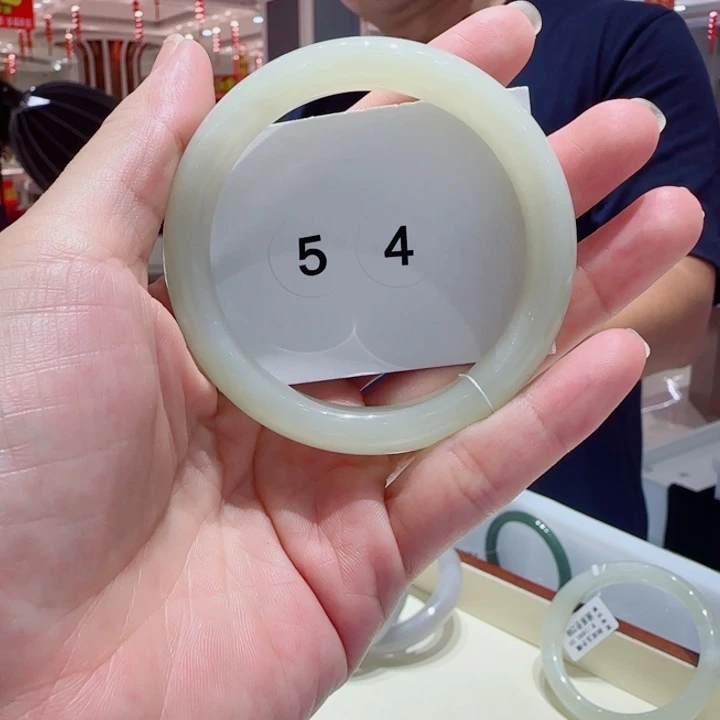 和田玉未镶嵌手镯568