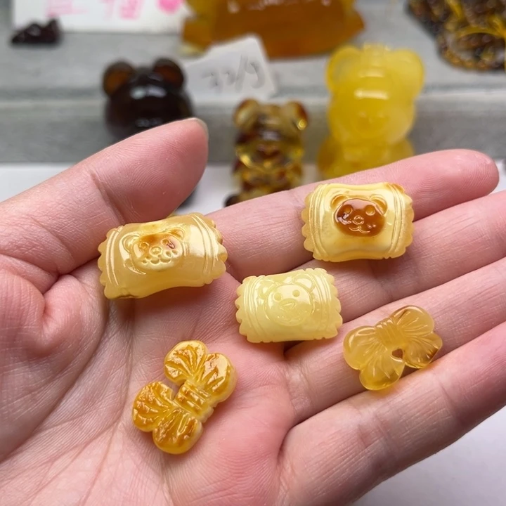 琥珀颈饰未镶嵌琥珀蜜蜡