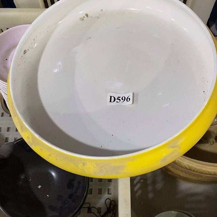 曹***淼茶具微瑕，介意勿拍
