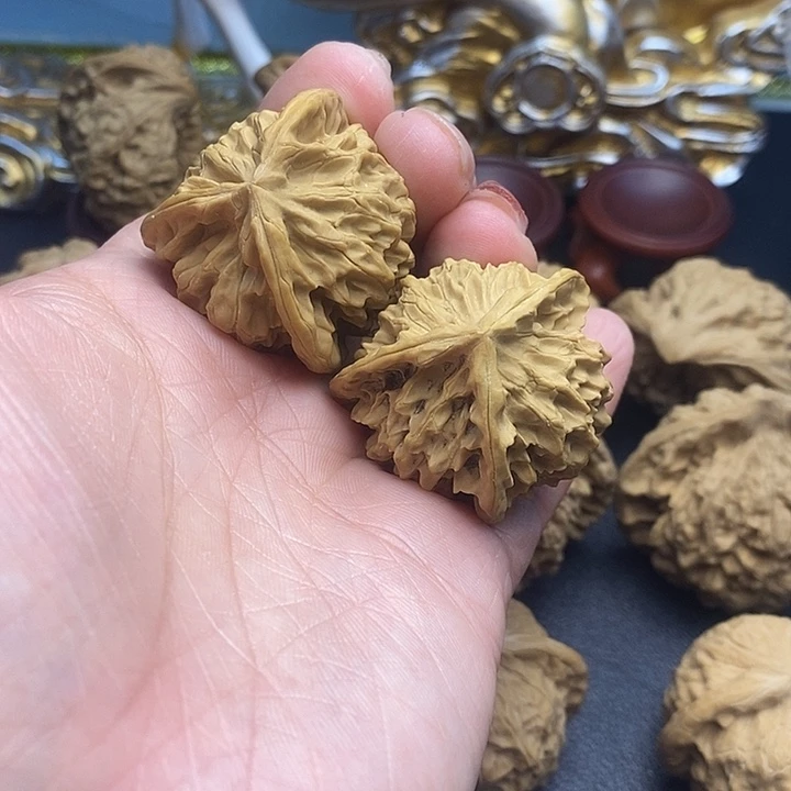 文玩核桃吊坠奔38