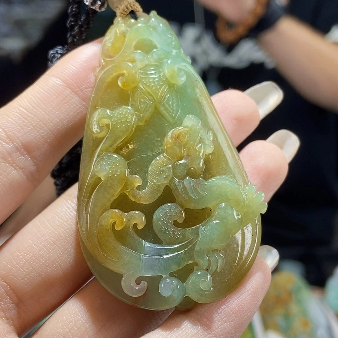 颈饰未镶嵌翡翠翡翠