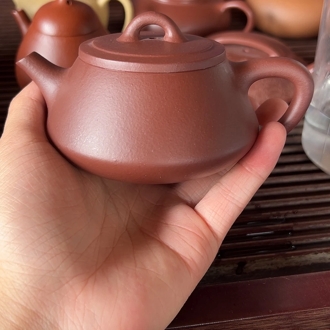 茶壶紫砂紫砂的味道很