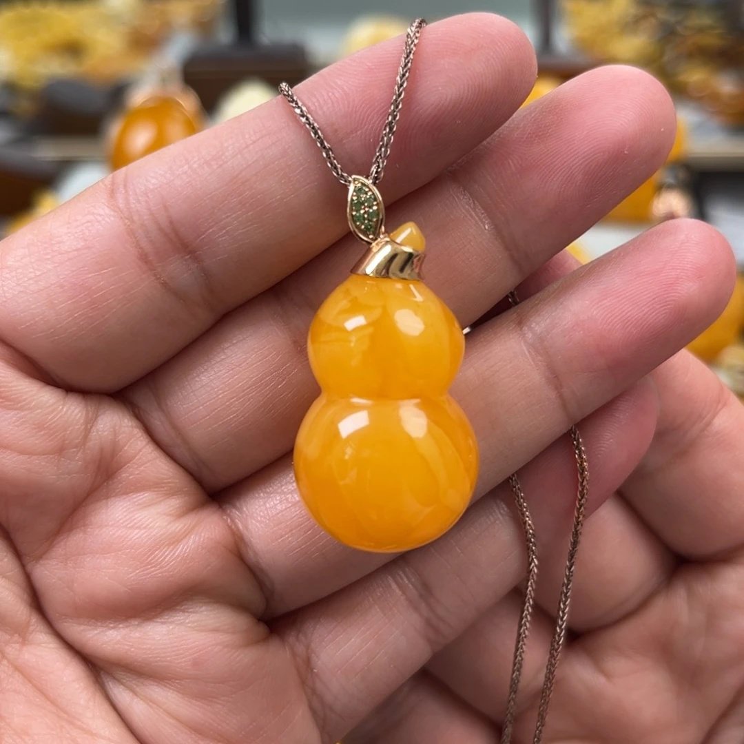 蜜蜡18K金镶嵌珠宝奇石