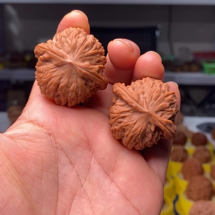 文玩核桃吊坠文玩核桃磨盘36～37