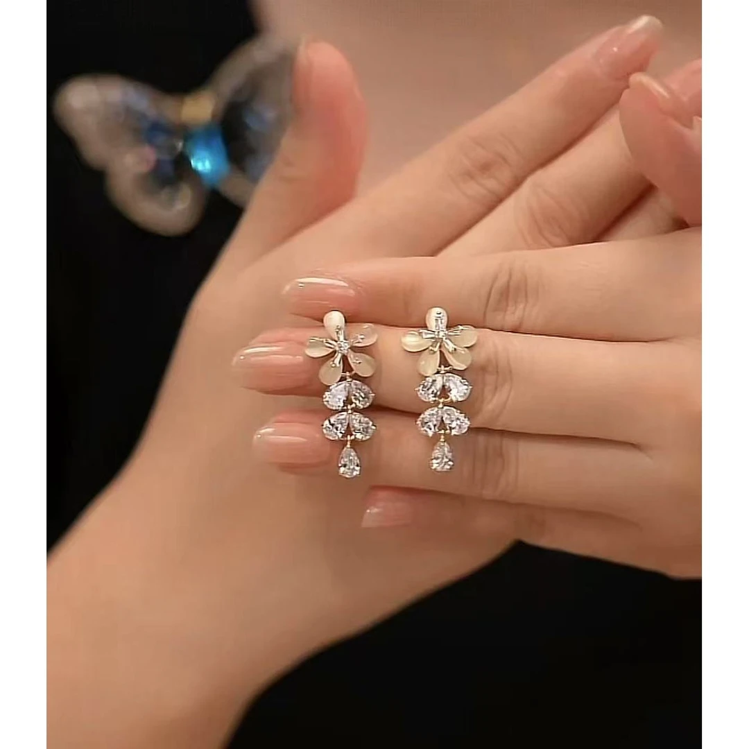 铜合金耳饰 时尚气质百搭灵动花朵耳钉5918