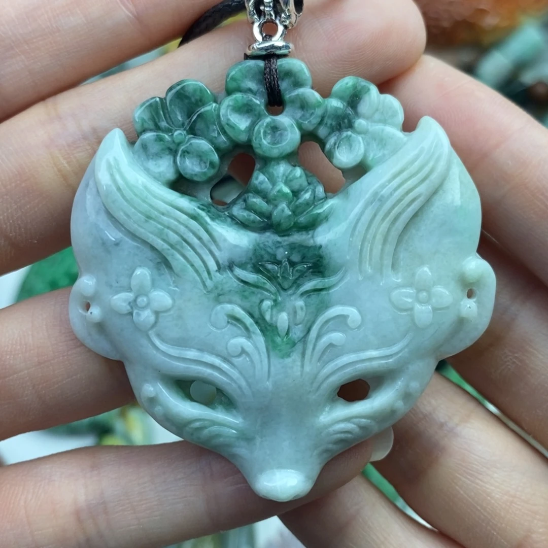 颈饰未镶嵌翡翠吊坠