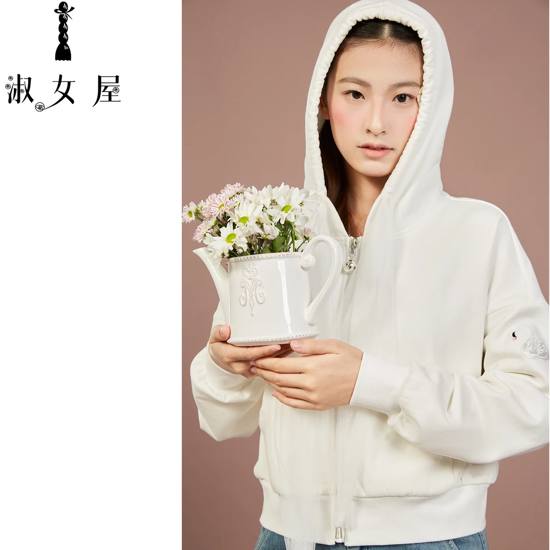淑女屋官方旗舰店秘密花园。天鹅湖卫衣公主天鹅纱带连帽卫衣纯棉