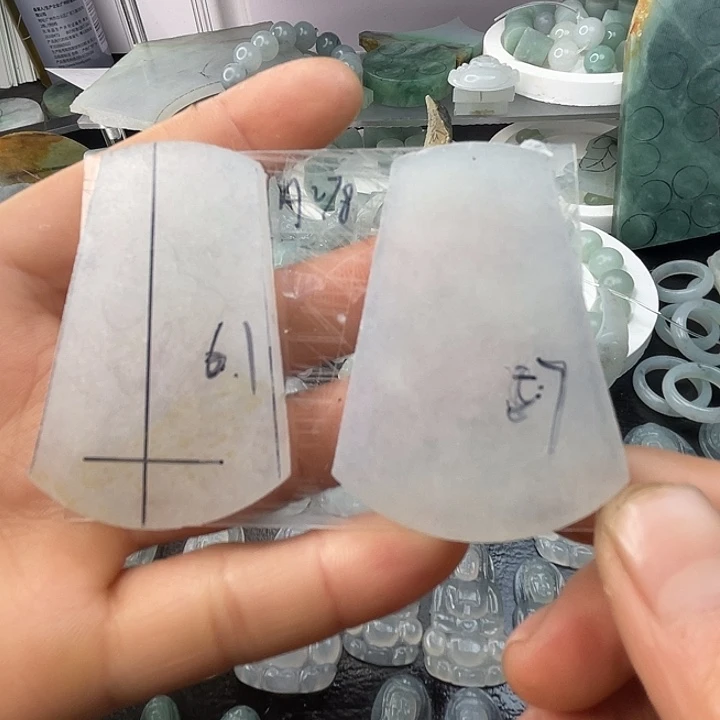 定制翡翠未镶嵌可以定制