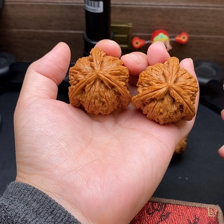 我***把件文玩核桃白奔