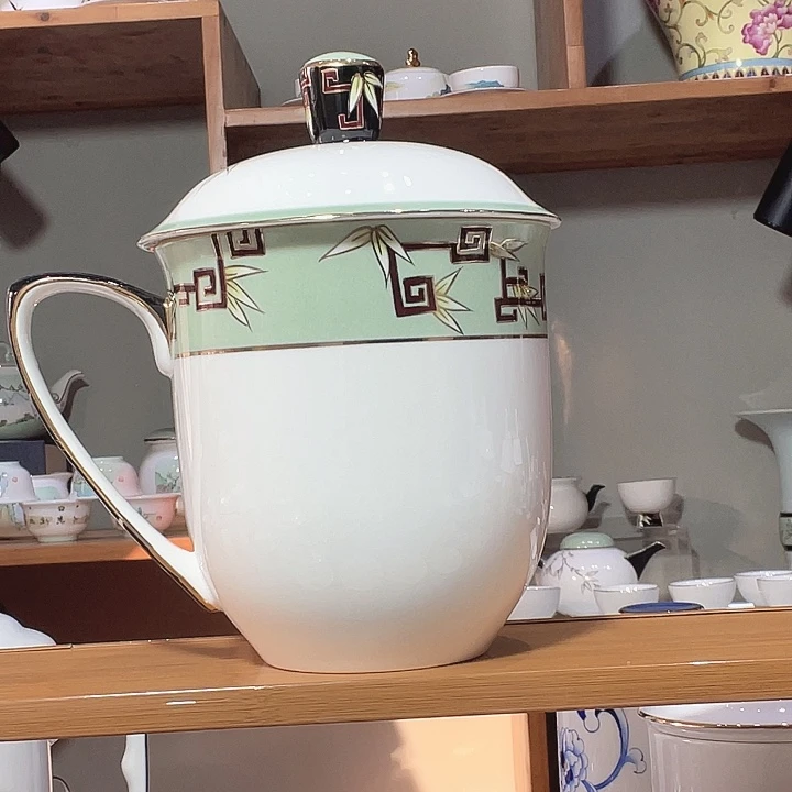 手绘大老板杯。