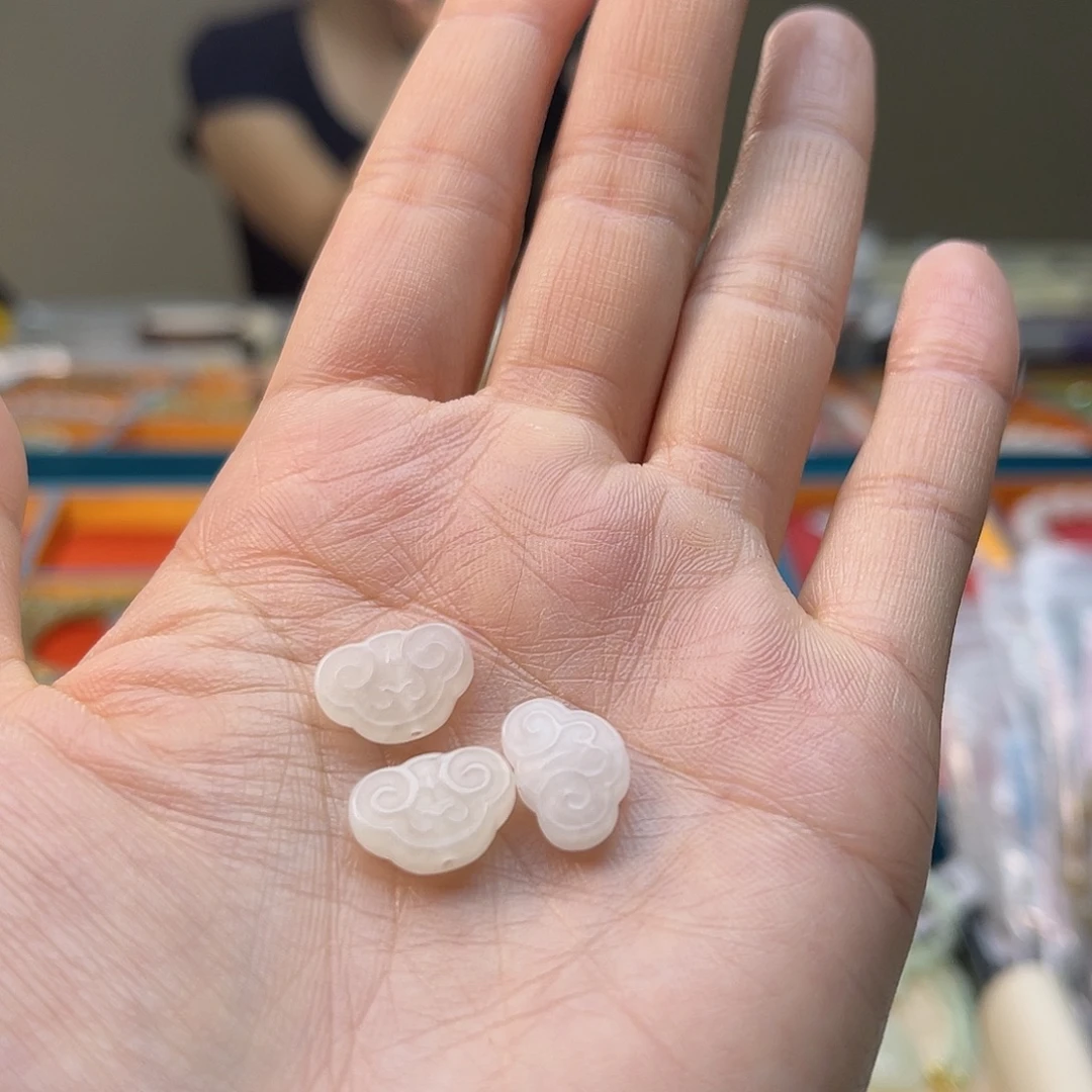 和田玉未镶嵌手串H4瑕疵