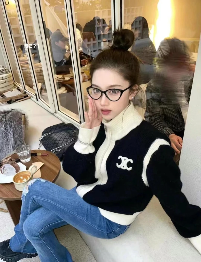 双拉链刺绣立领针织开衫女外穿
