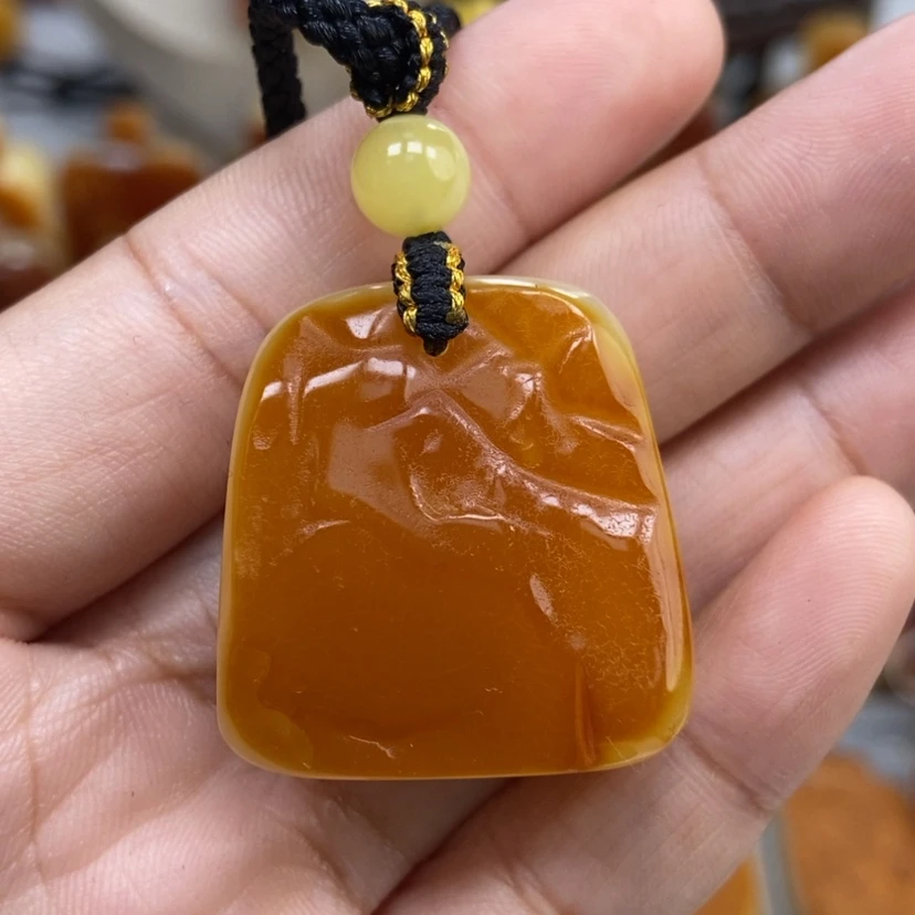 【闪购商品】琥珀颈饰未镶嵌