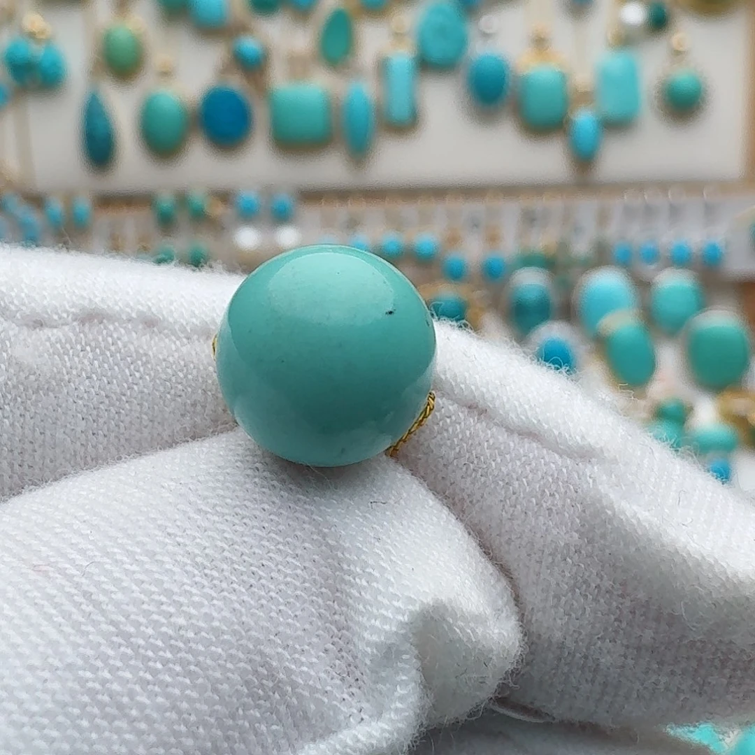 绿松石未镶嵌配饰l****?