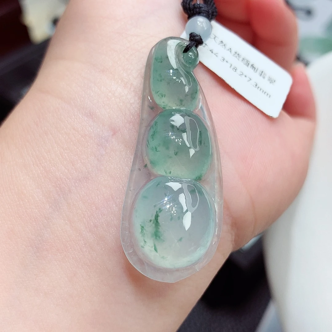 颈饰未镶嵌翡翠翡翠40，44.3/18.2/7.3