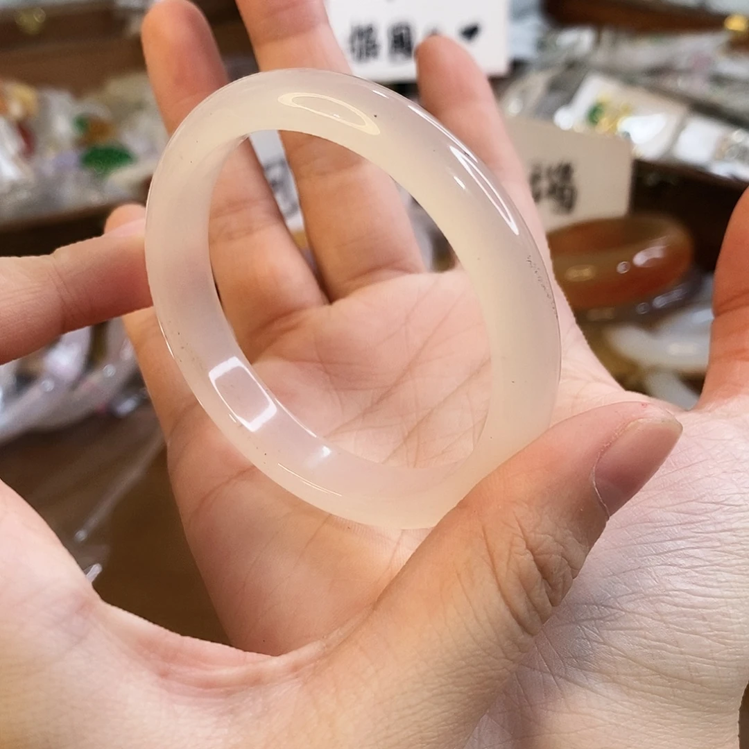 玛瑙/玉髓未镶嵌手镯A716。53.7圈