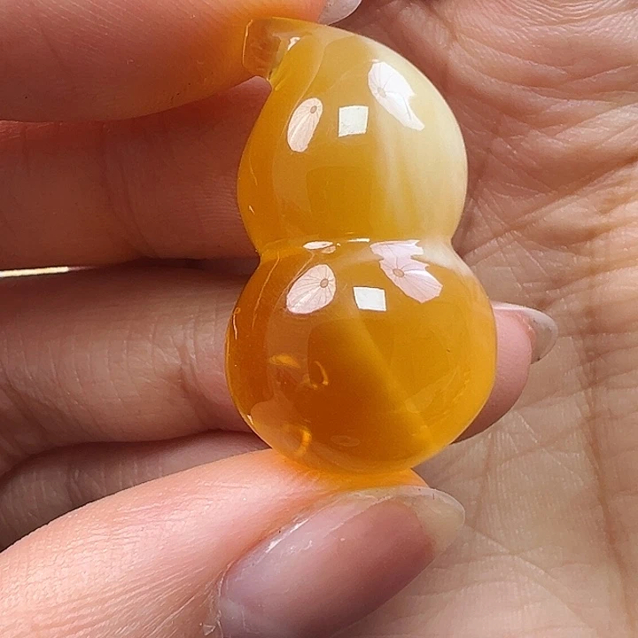 蜜蜡未镶嵌珠宝奇石