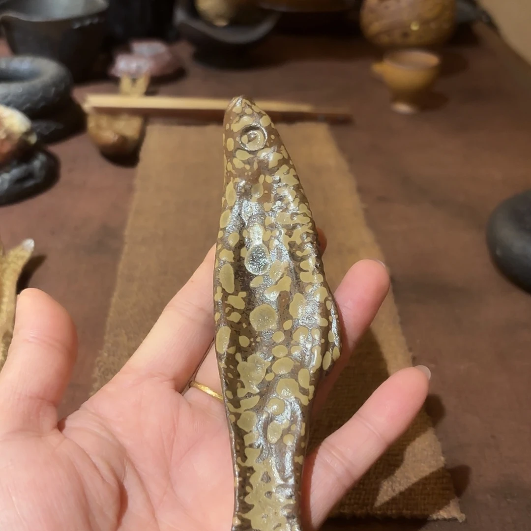 咸鱼翻身摆件筷子托