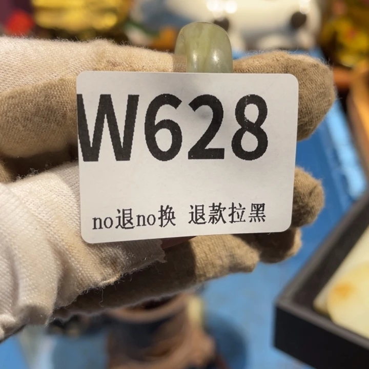 @***@瓷片二表姐直播火爆热卖