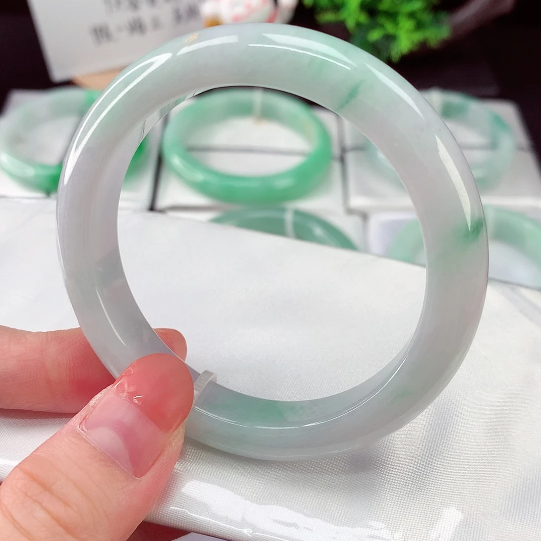 未镶嵌手镯翡翠翡翠
