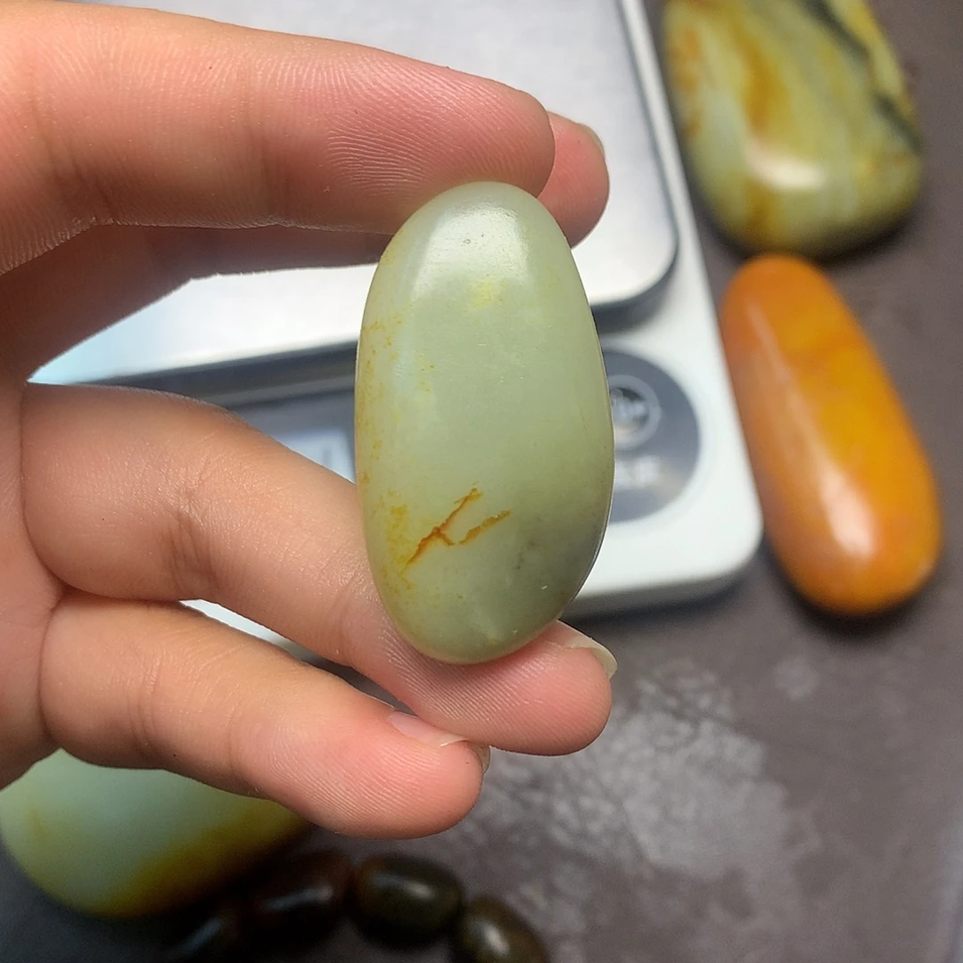 和田玉（糖玉）未镶嵌挂件