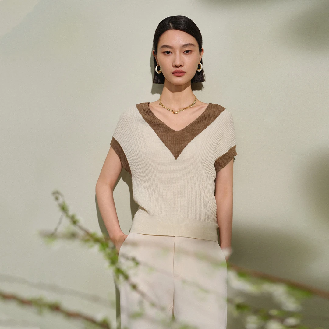 【粉丝专属】时尚撞色V领针织衫女秋季简约气质遮肉短袖套头衫