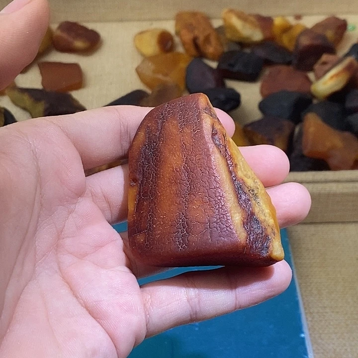 琥珀未镶嵌裸石蜜蜡