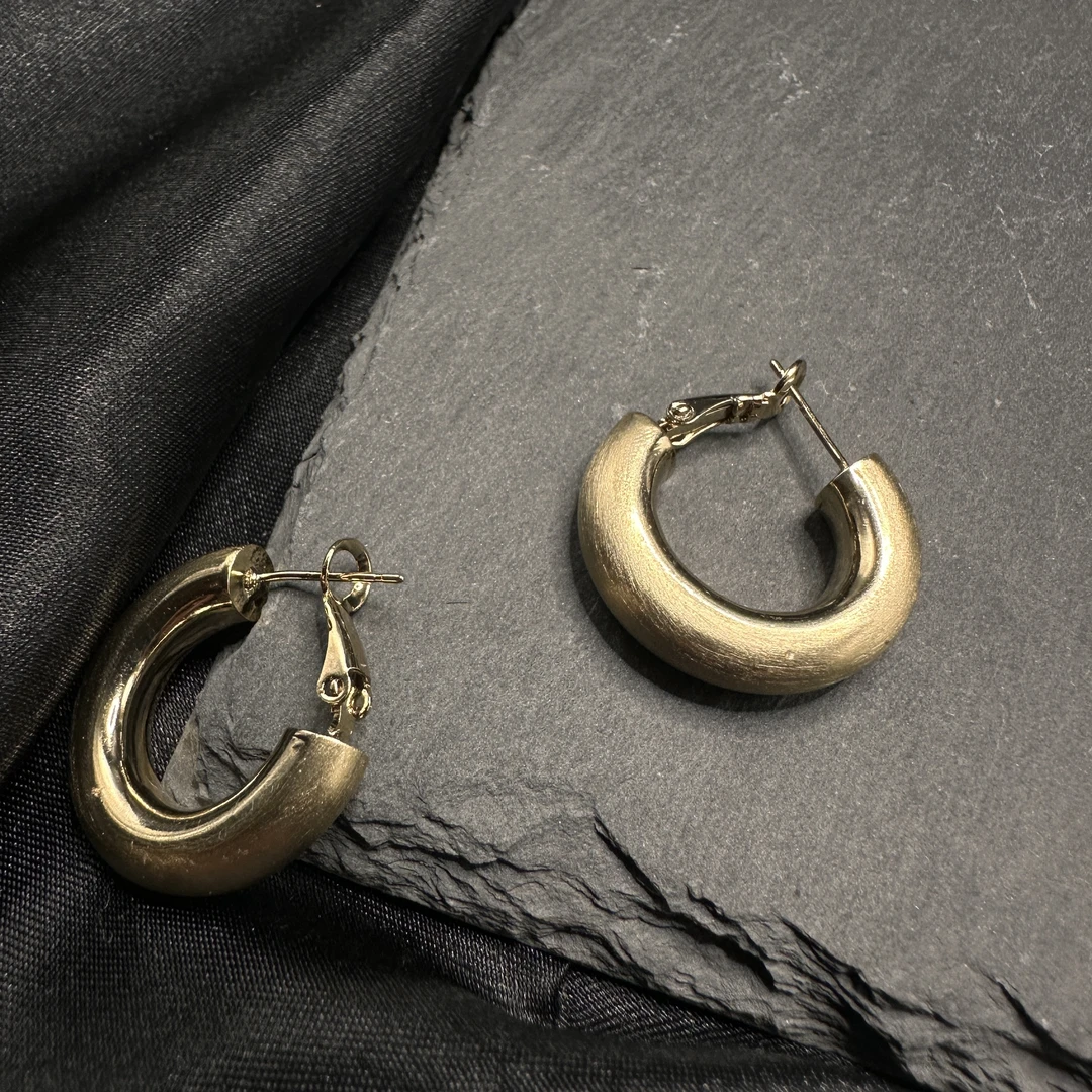 铜合金耳饰 0716 Acc-642 法式高级感轻奢金色拉丝工艺大款耳圈