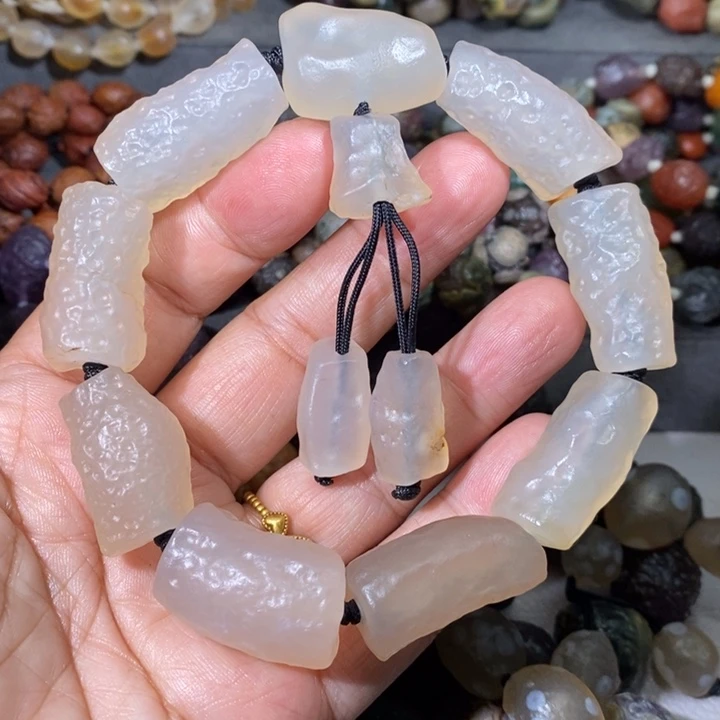 未镶嵌玛瑙/玉髓珠宝奇石