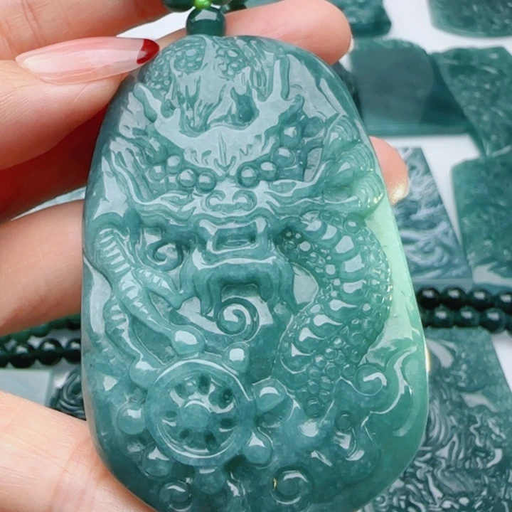 翡翠未镶嵌颈饰多样性发货天然A货翡翠