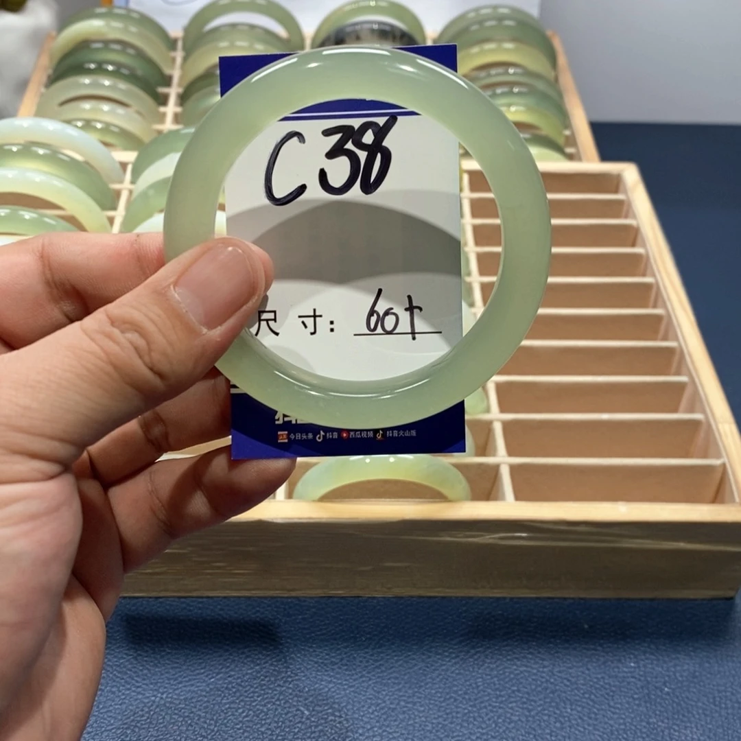 岫玉手镯未镶嵌手镯