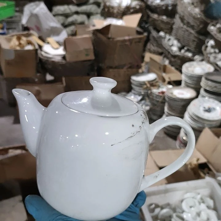 摆件陶瓷盘子碗啥都有