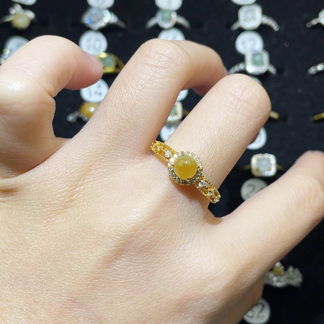 翡翠未镶嵌戒指戒指