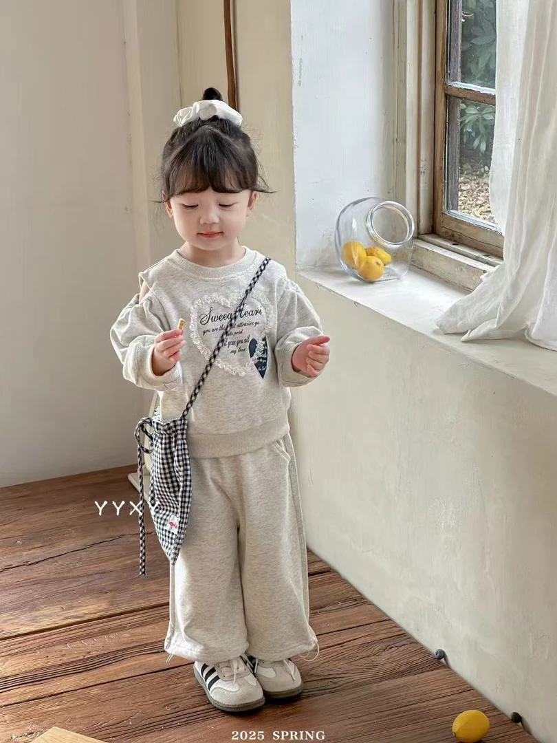 呦呦小伊-爱心花边针织套装-百搭洋气-YY68005