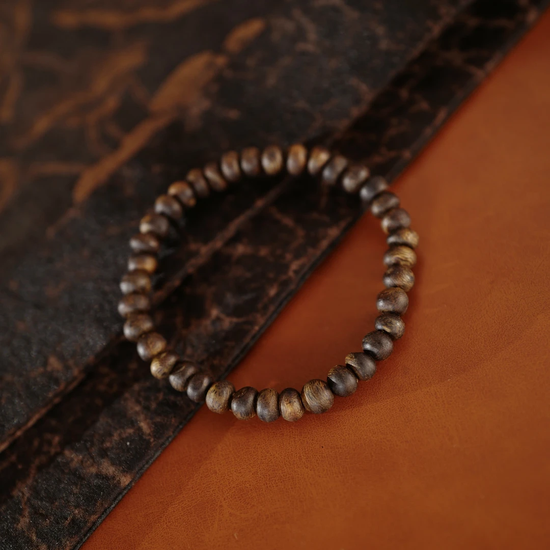 沉香奇楠沉香随形沉水手串